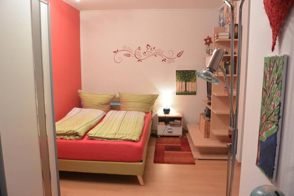 Neu Bayreuth: Spacious Central Apartment with Climate Control and Balconies Exterior photo